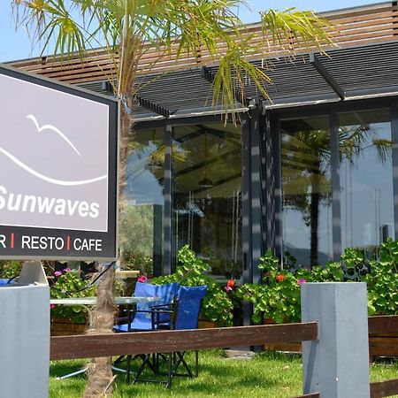 Sunwaves Beach Hotel Vasilikí Buitenkant foto