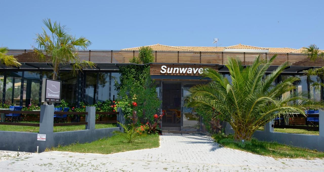 Sunwaves Beach Hotel Vasilikí Buitenkant foto