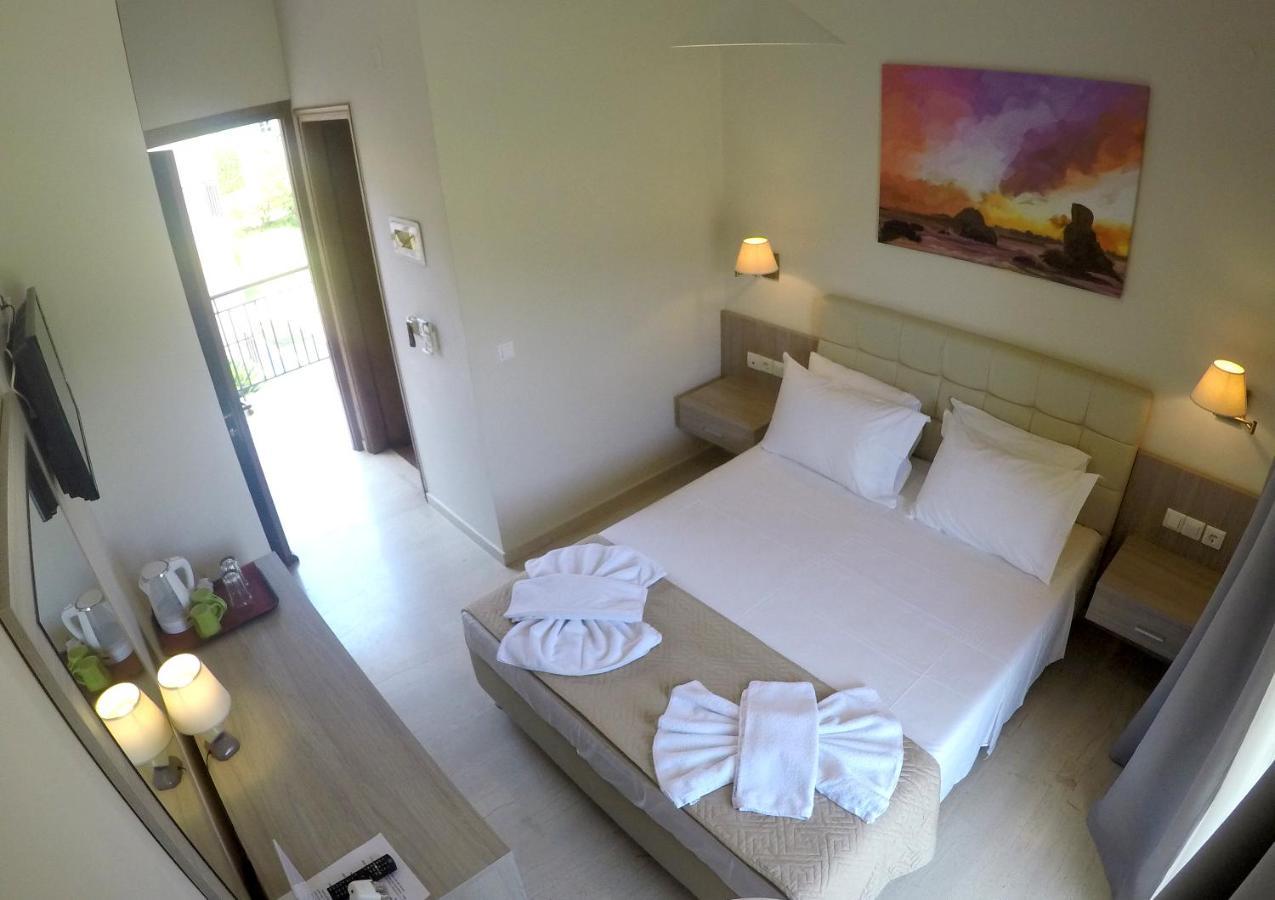 Sunwaves Beach Hotel Vasilikí Buitenkant foto